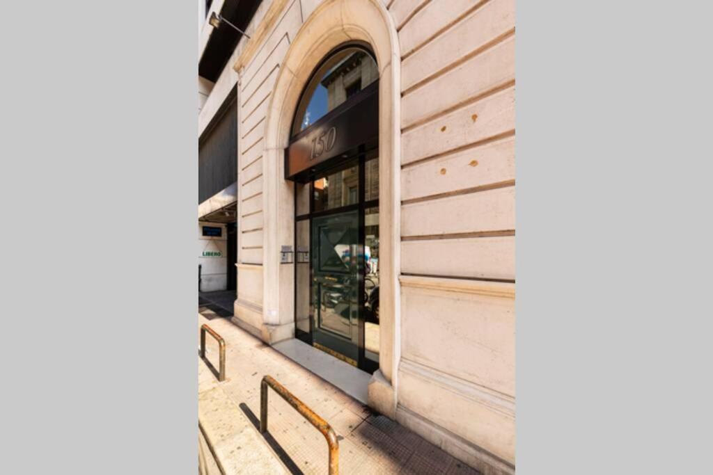 Laus App.2 - Art & Design Nel Cuore Di Bari - Via Dante Alighieri エクステリア 写真
